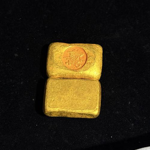 仿古金錠鎏金古玩 仿銅擺件裝飾的美學與工藝探析